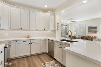 10655 9th St #217, Phoenix, AZ 85020