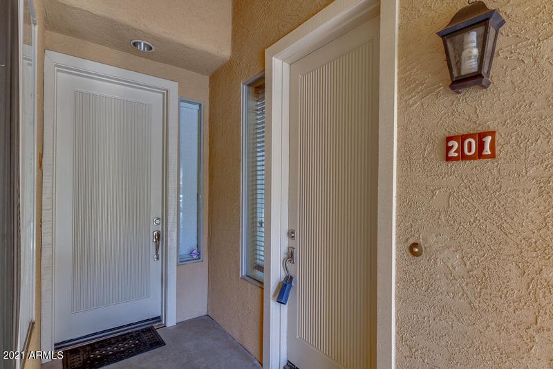 10655 N 9th St #201, Phoenix, AZ 85020
