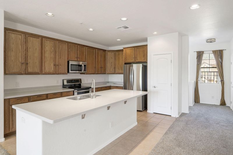 10655 N 9th St #216, Phoenix, AZ 85020