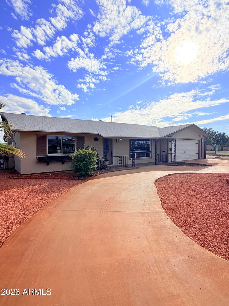 10656 W Connecticut Ave, Sun City, AZ 85351