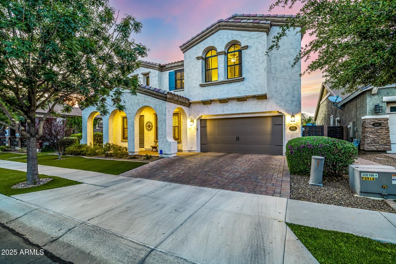 10658 Meseto Ave, Mesa, AZ 85209