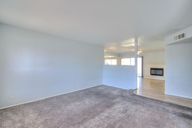 1066 E Glade Ave, Mesa, AZ 85204