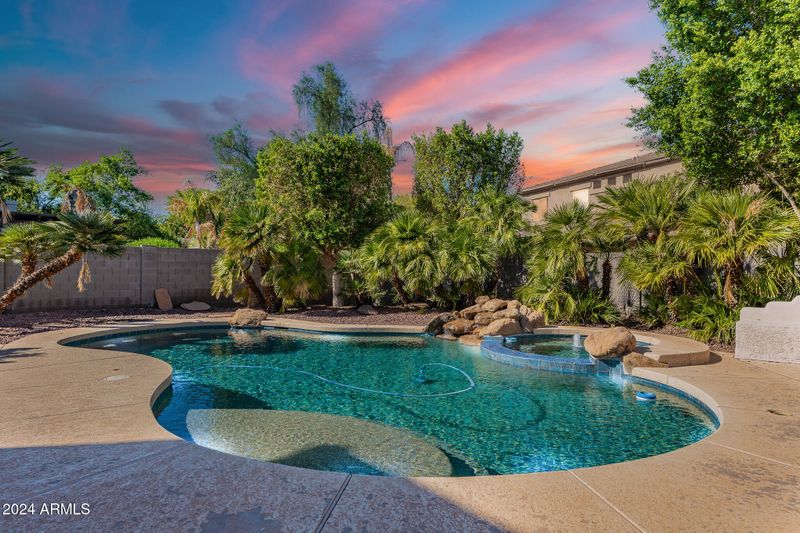 1066 E Oakland Ct, Gilbert, AZ 85295