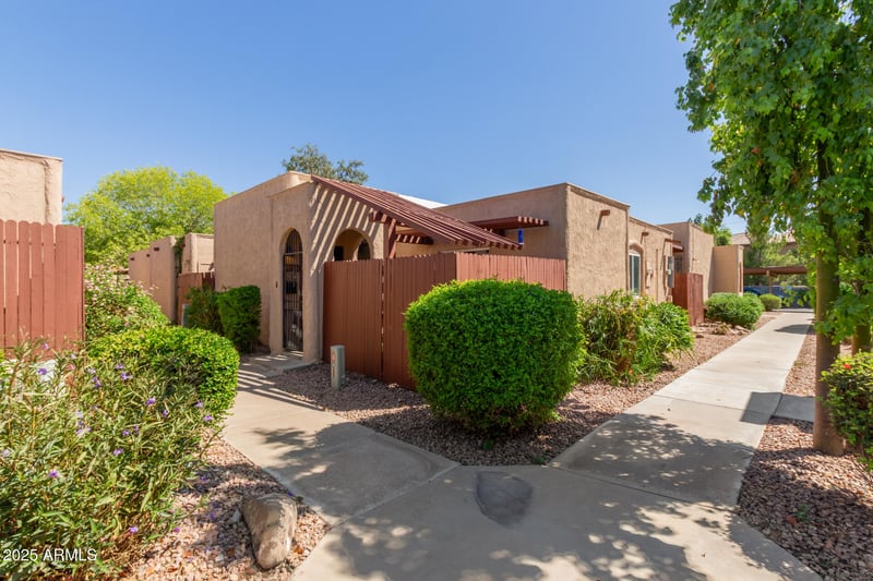 1066 Pueblo Rd, Phoenix, AZ 85020