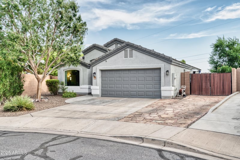 1066 Wildrose Cir, Mesa, AZ 85208