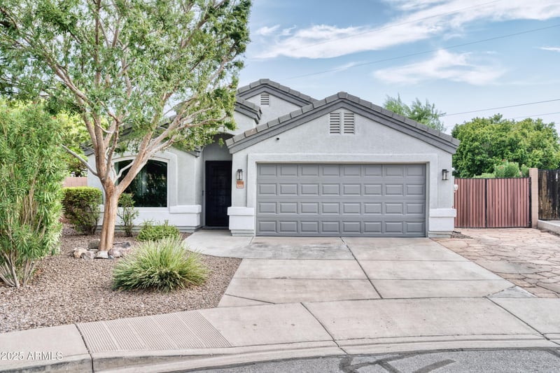 1066 Wildrose Cir, Mesa, AZ 85208