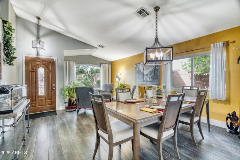 1066 Wildrose Cir, Mesa, AZ 85208