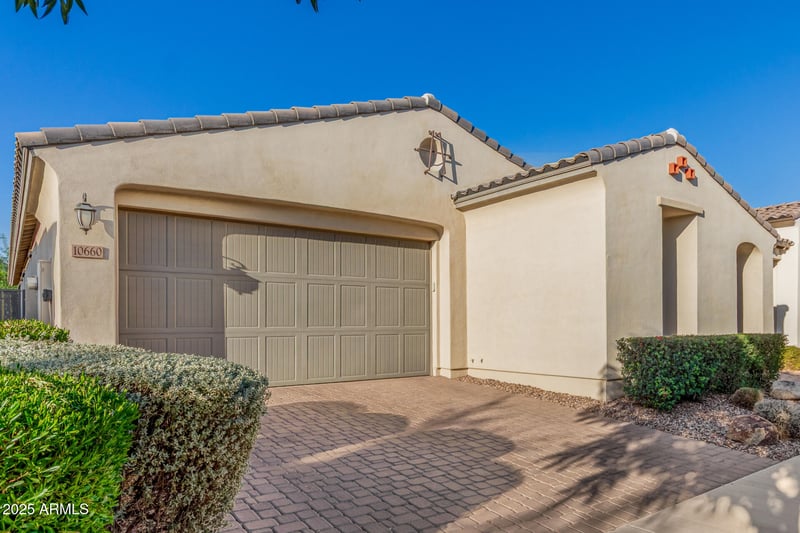 10660 Twister Ave, Mesa, AZ 85212