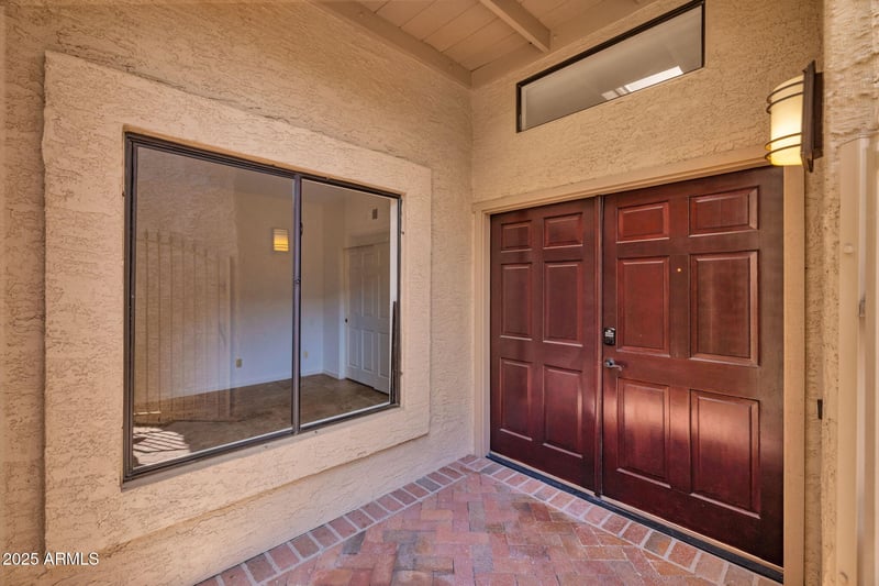10660 Vogel Ave, Scottsdale, AZ 85258