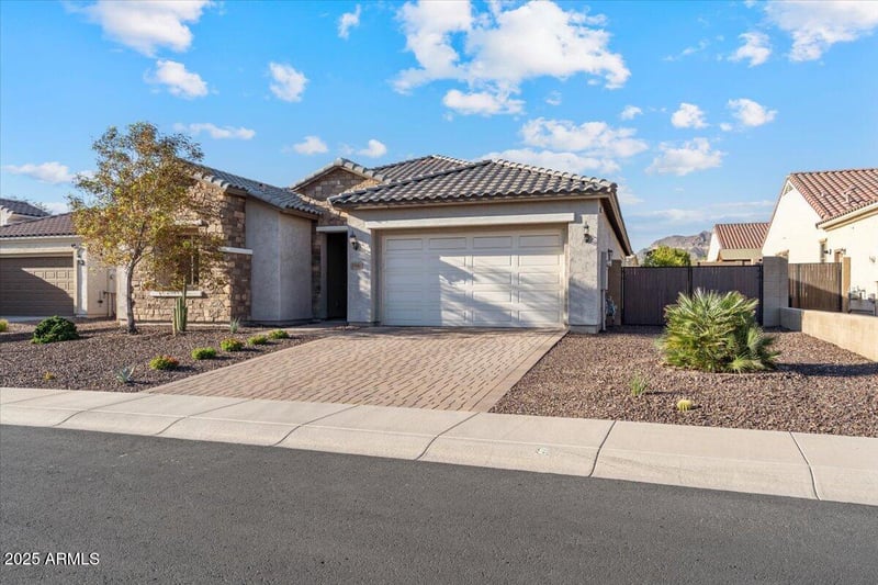 10662 Ensenada St, Mesa, AZ 85207