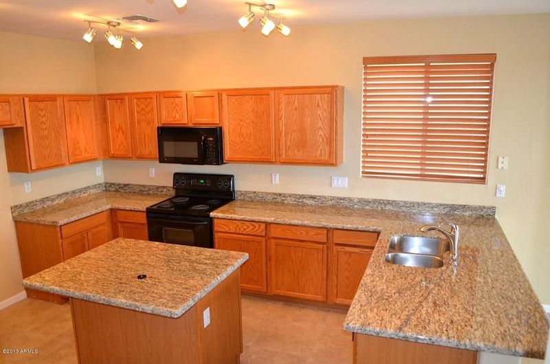 10663 E Medina Ave, Mesa, AZ 85209