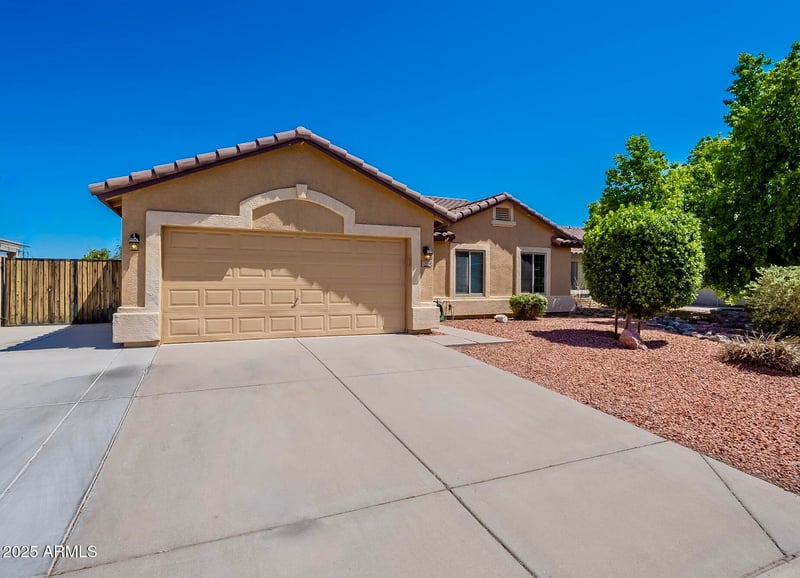 10664 Forge Ave, Mesa, AZ 85208