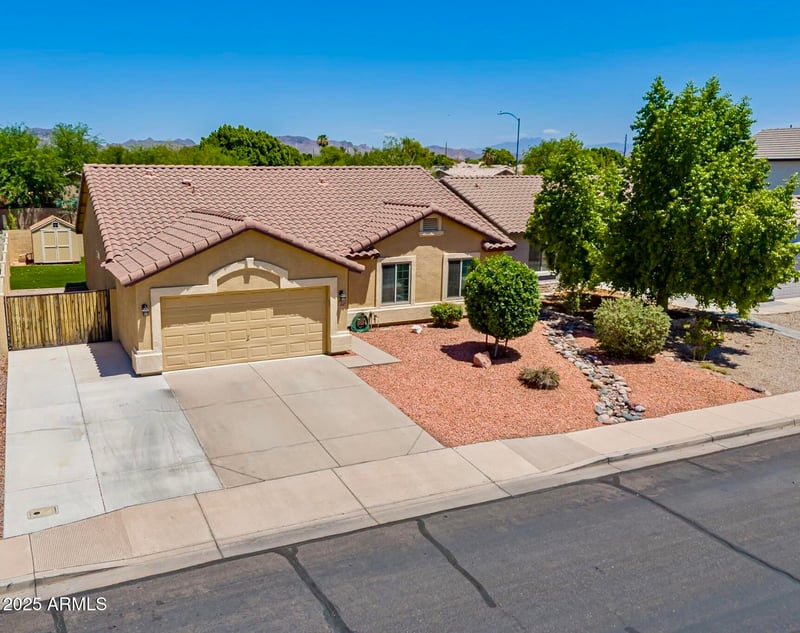 10664 Forge Ave, Mesa, AZ 85208