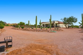 1067 Trigger Ct, Apache Junction, AZ 85119