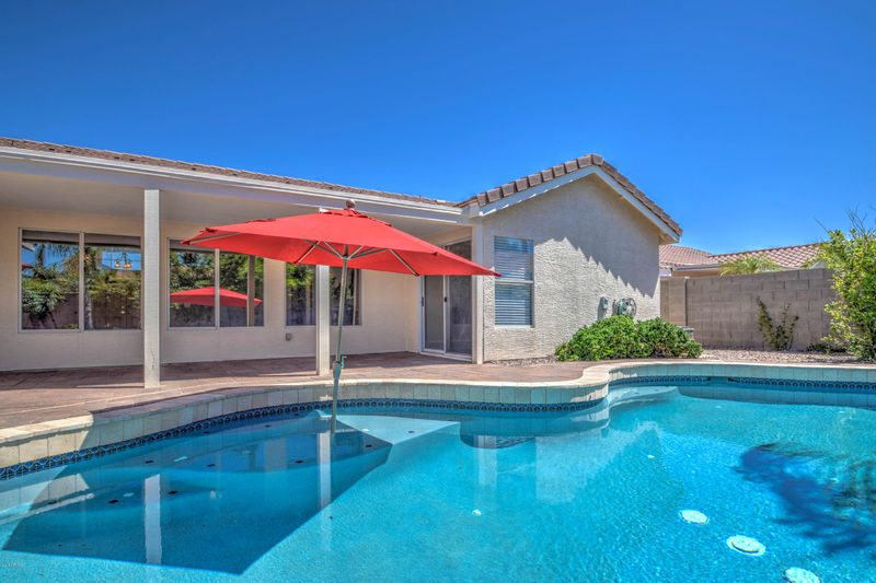 1067 W Cooley Dr, Gilbert, AZ 85233