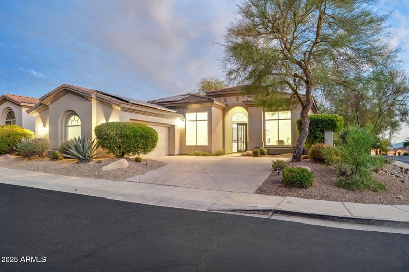 10671 Caribbean Ln, Scottsdale, AZ 85255