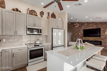 10672 Ross Ave, Peoria, AZ 85382