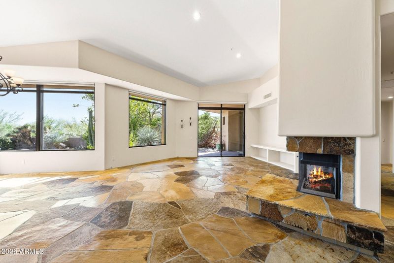10675 E Fernwood Ln, Scottsdale, AZ 85262