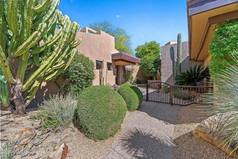 10675 Fernwood Ln, Scottsdale, AZ 85262