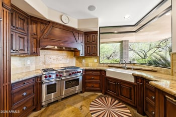 10675 Fernwood Ln, Scottsdale, AZ 85262