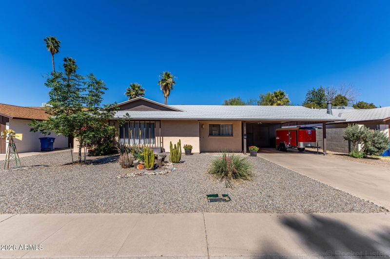 1068 E Frost Dr, Tempe, AZ 85282