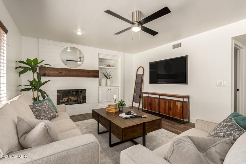 10680 Willow Ln, Avondale, AZ 85392