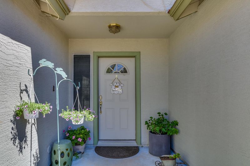 10682 W Rancho Dr, Glendale, AZ 85307