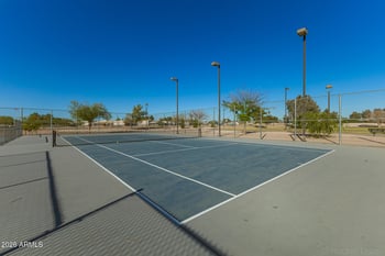 10683 70th Ave, Peoria, AZ 85345