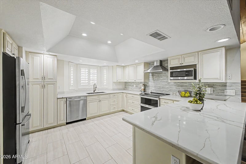 1069 E Carver Rd, Tempe, AZ 85284