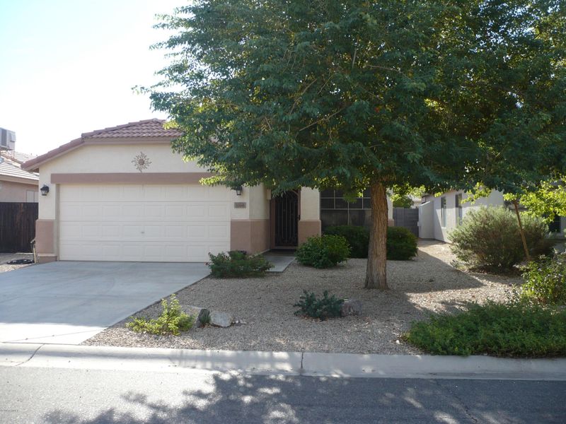 1069 E Nardini St, San Tan Valley, AZ 85140