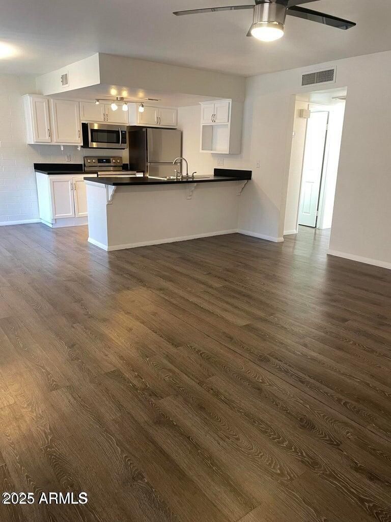 1069 N 84th Pl, Scottsdale, AZ 85257