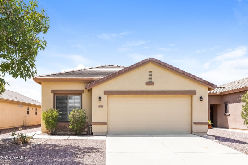 1069 Desert Hills Dr, San Tan Valley, AZ 85143