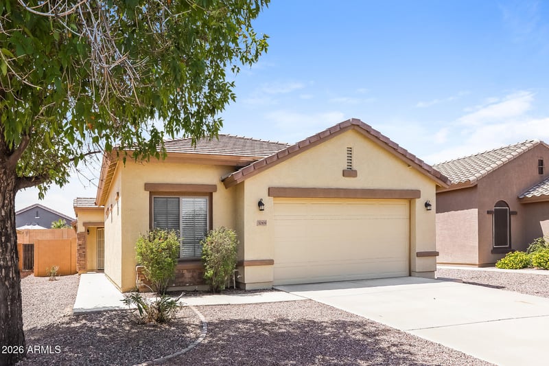1069 Desert Hills Dr, San Tan Valley, AZ 85143
