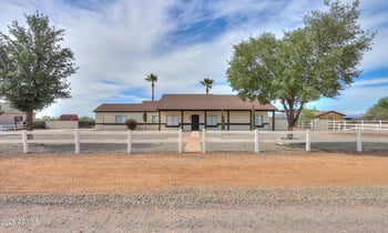 10692 American Pride Dr, San Tan Valley, AZ 85143