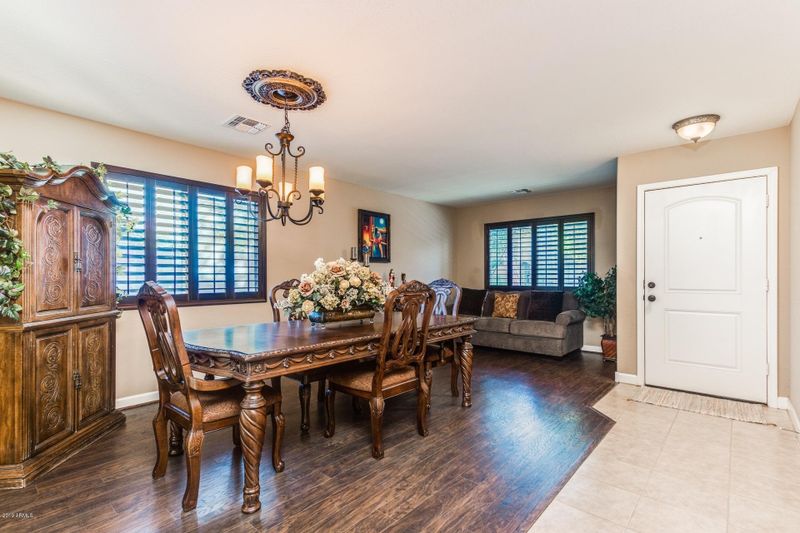 107 N 86th Ln, Tolleson, AZ 85353