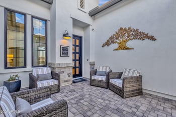 1070 Peach Tree Dr, Chandler, AZ 85249