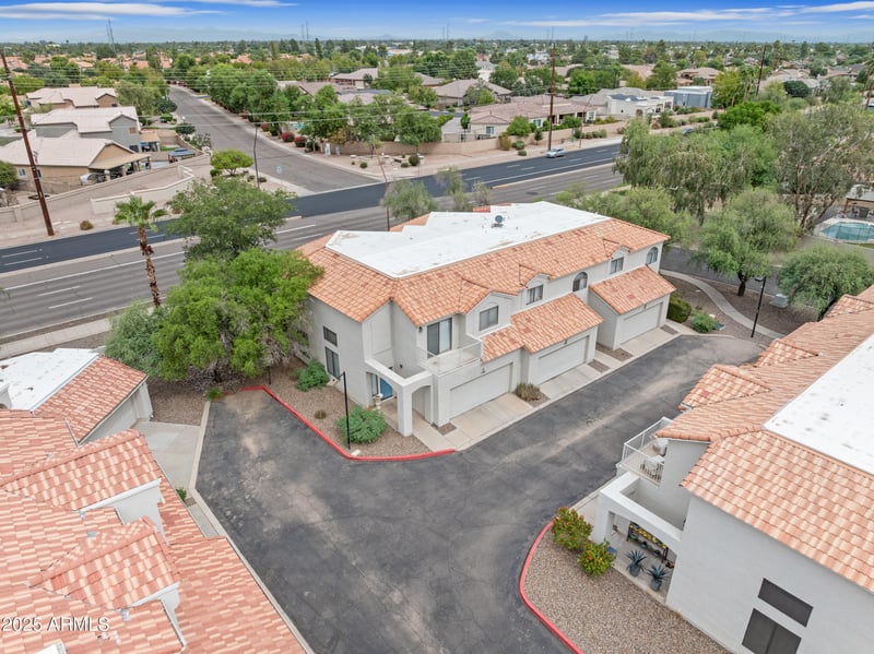 1070 Sunburst Ln, Tempe, AZ 85284