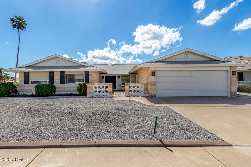 10701 El Capitan Cir, Sun City, AZ 85351