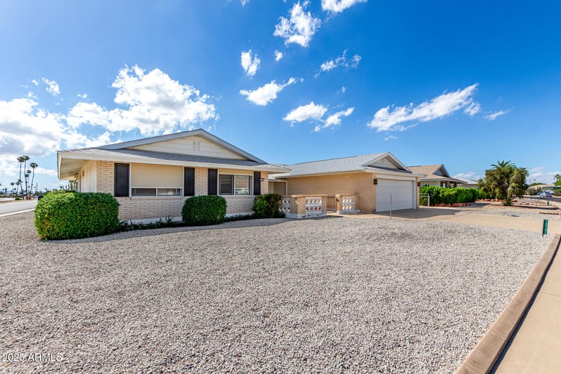 10701 El Capitan Cir, Sun City, AZ 85351