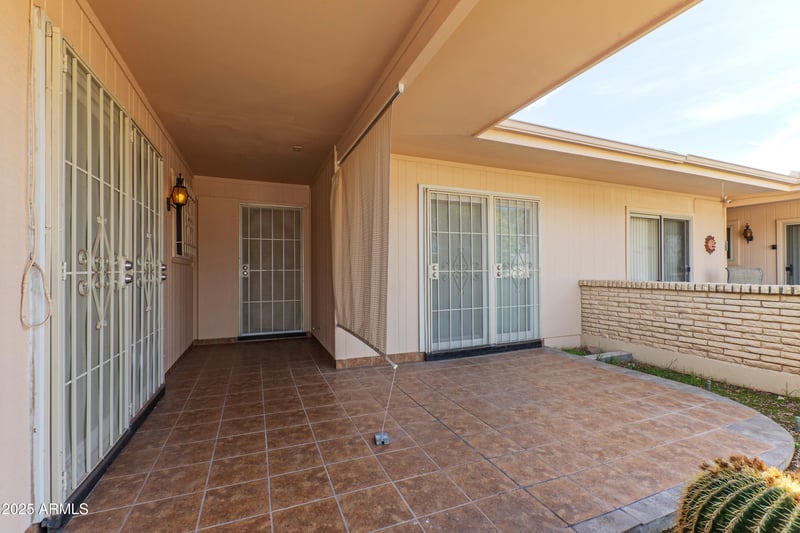 10701 Mountain View Rd, Sun City, AZ 85351