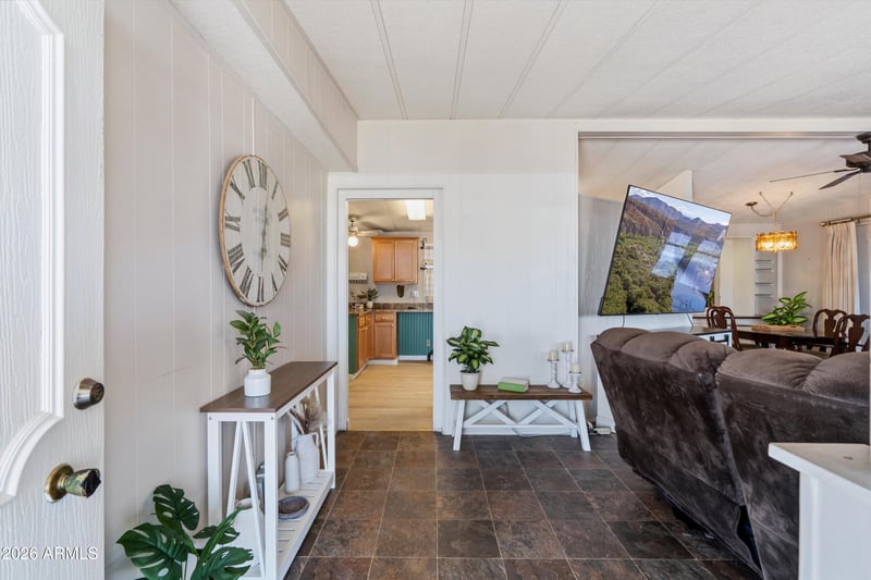 10701 N 99th Ave #186, Peoria, AZ 85345