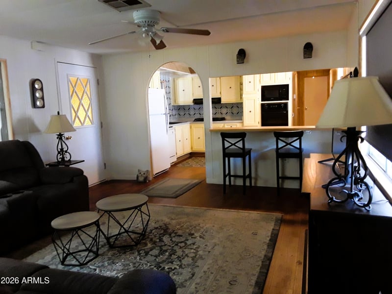 10701 N 99th Ave #207, Peoria, AZ 85345