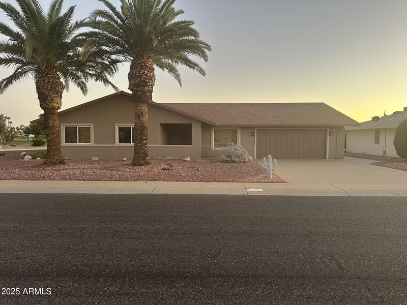10701 Willowbrook Dr, Sun City, AZ 85373