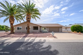 10701 Willowbrook Dr, Sun City, AZ 85373