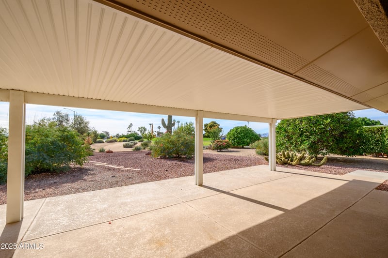 10701 Willowbrook Dr, Sun City, AZ 85373