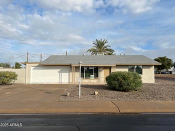 10702 Cherry Hills Dr, Sun City, AZ 85351