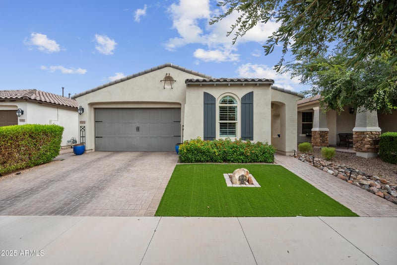 10704 Twister Ave, Mesa, AZ 85212