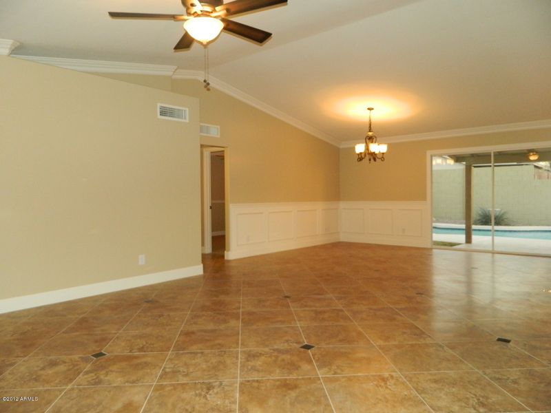 10705 W Roma Ave, Phoenix, AZ 85037