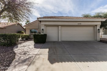 10709 Champagne Dr, Sun Lakes, AZ 85248