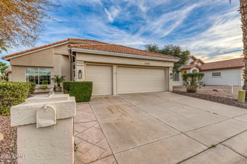 10709 Champagne Dr, Sun Lakes, AZ 85248